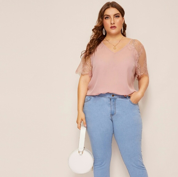 🌸🌸🌸Pink Lace Sleeve Blouse - Picture 3 of 6